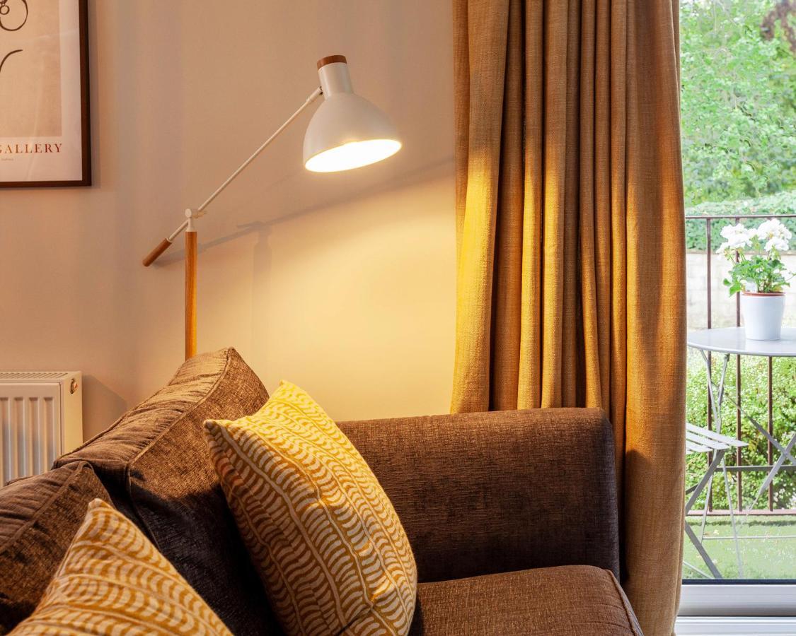 Luxury 2 Bedroom City Apartment In Bath'S Artisan Quarter Exterior foto